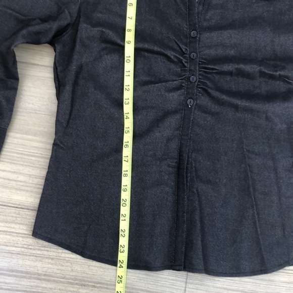 Button down Blouse Size Medium New with tags - Picture 9 of 9